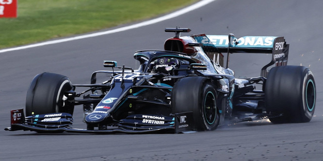 Mercedes: Hibáztunk, amikor nem hoztuk ki Hamiltont az utolsó körre