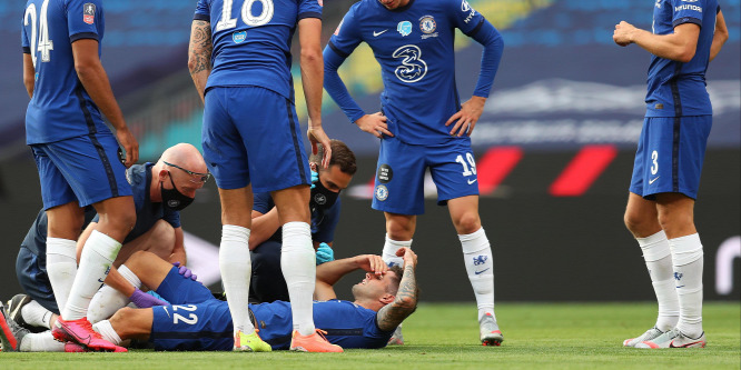 Az FA-kupa elbukása mellett három játékosát is elvesztette a Chelsea