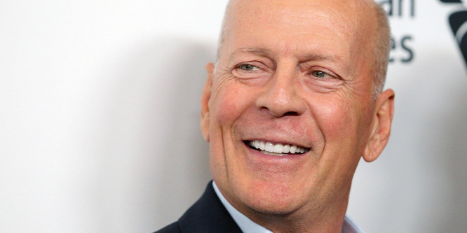 Bruce Willis-t kidobták egy boltból- ezért