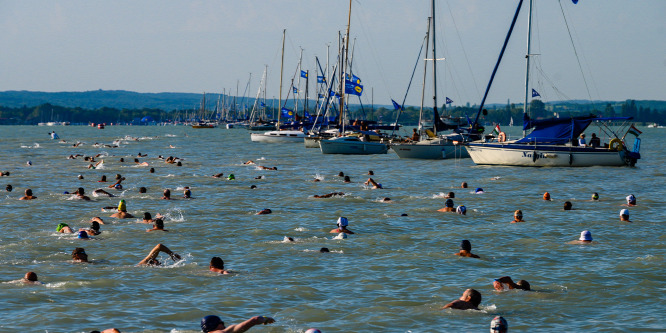 Majdnem másfél millió vendégéjszakát töltöttek a Balatonnál