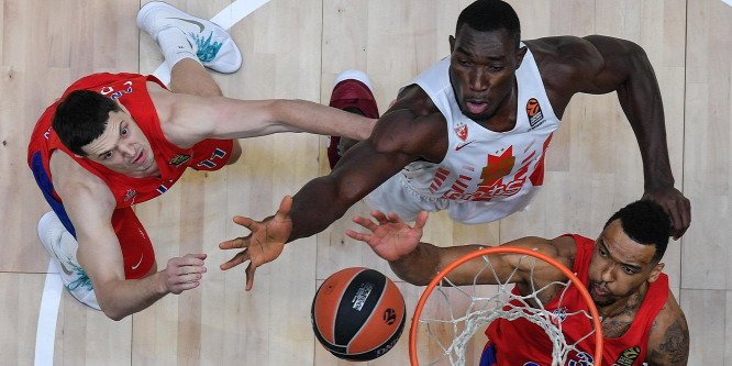 Meghalt a Crvena zvezda amerikai kosarasa
