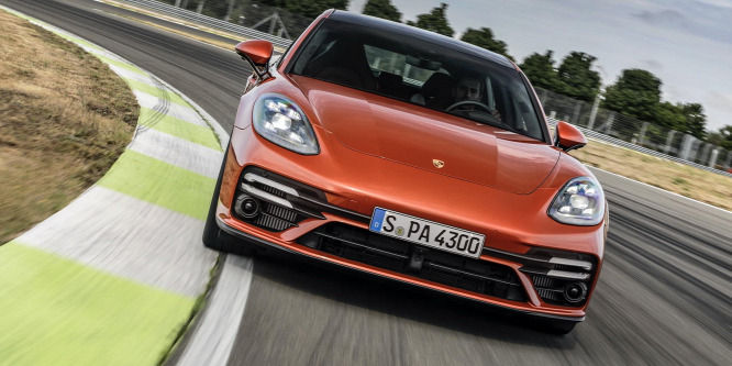 Így mentené meg ikonikus sportautóit a Porsche