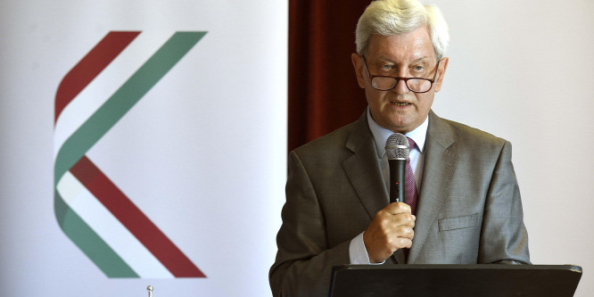 Több száz koronavírusos beteg kezeléséhez elég a hazai gyártású remdesivir