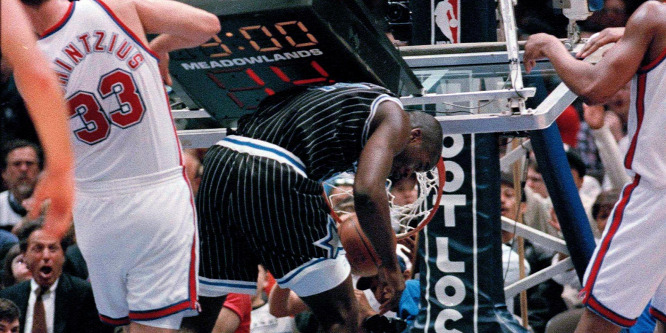 Palánkrengetés Jordantől és Shaqtől - az NBA történetének 10 legnagyobb zsákolása videón
