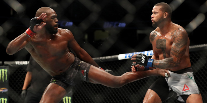 Elég bizarr módon edzett a UFC egyik legjobbja - videó