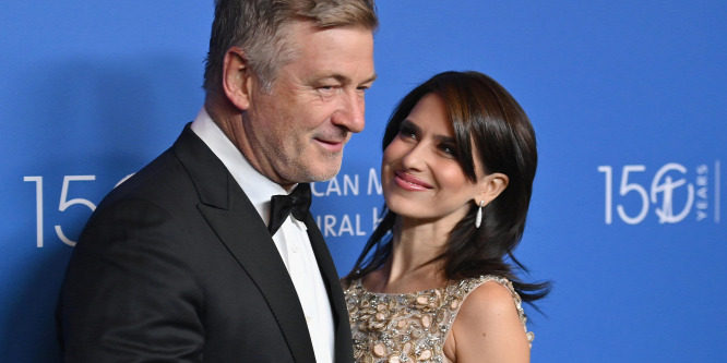 Alec Baldwin és felesége újra gyereket várnak: érkezik a hetedik baba