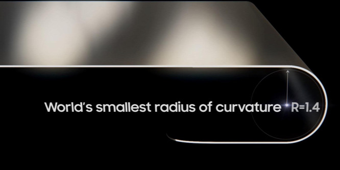 Jobban bírja a strapát a Samsung Galaxy Z Fold 2 összehajtható kijelzője