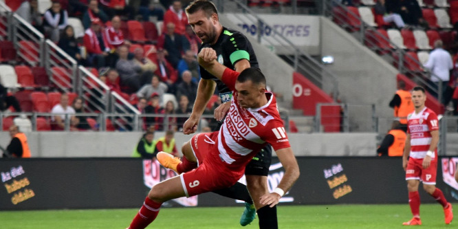 Böde Dánielt zseniális húzással helyezte a védelembe a Paks edzője