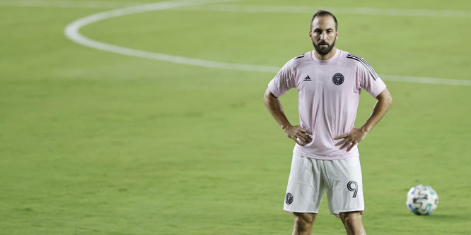 Szabadrúgásból lőtte első gólját új csapatában Gonzalo Higuain