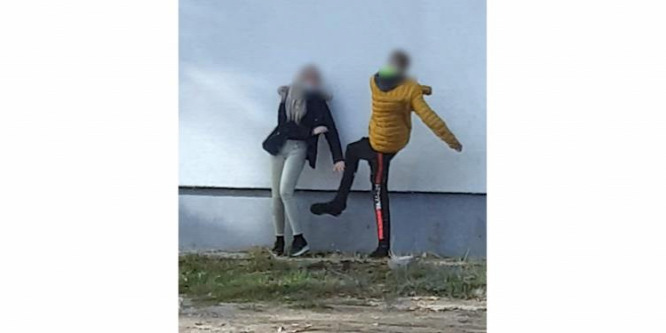 Megütött egy lányt, majd a védelmezőire támadt egy fiatal Székesfehérváron