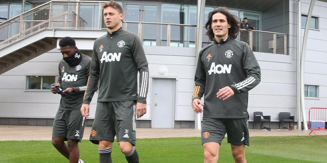 Először edzett új csapattársaival Edinson Cavani