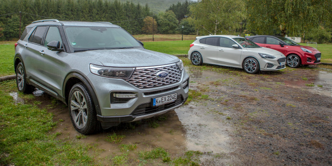 Már nem elég a spóroláshoz a gyűszűnyi benzinmotor - Ford hibridek menetpróbája