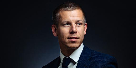Magyar Péter, a Diákhitel Központ vezetője