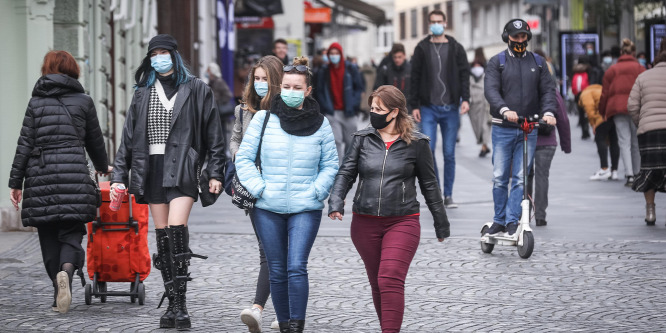 Koronavírus: keddtől lakhelyelhagyási tilalmat vezetnek be Szlovéniában