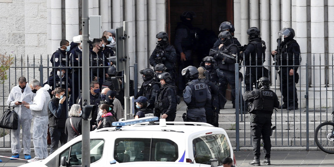 Franciaországban a legmagasabb szintre emelték a terrorkészültséget