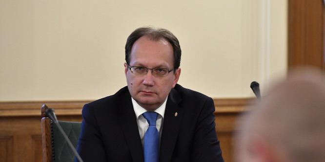 Hoppál Péter koronavírusos