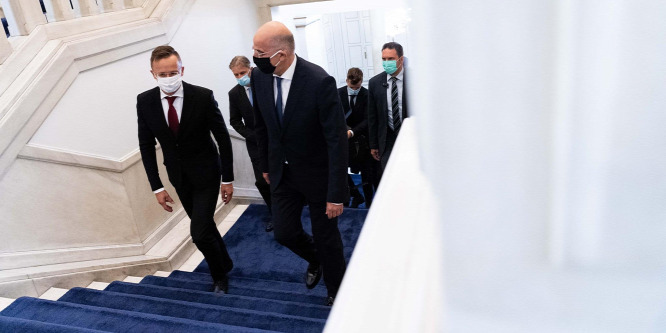 Magyarország szívesen segít Görögországnak a határőrizetben