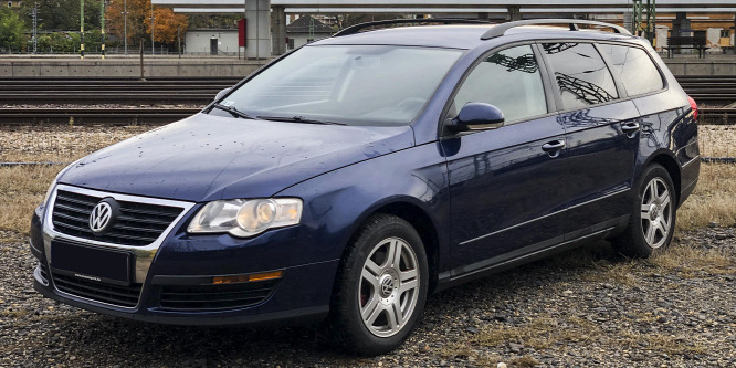 Megvettük a piac középkategóriás sztárját - VW Passat 1.6 Variant használtteszt