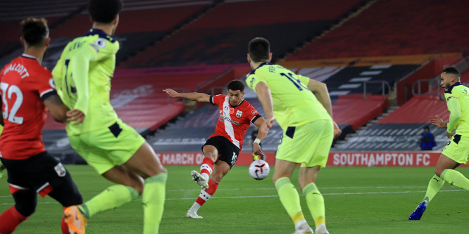 A Southampton átvette a vezetést a Premier League-ben - videó