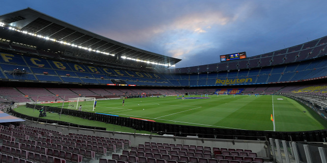 A Barcelona klublegendája is beszállna a Camp Nou felújításába