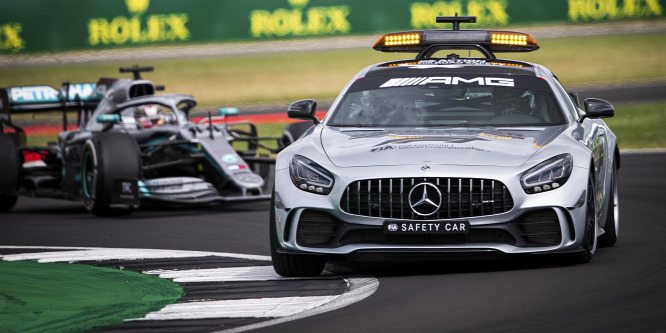 Jövőre már nem csak a Mercedes adja majd a biztonsági autót
