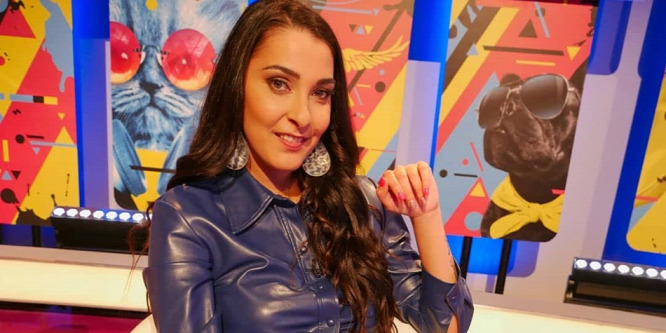Cicivillantás: félmeztelenül vonaglott a kamerák előtt a valóságshow szereplő (18+)