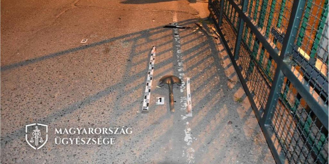 A rendőrség előtt vertek szét egy autót Kiskunhalason