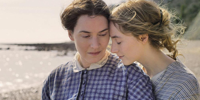 Saoirse Ronan elmondta, miért nem izgul a szexjelenetek közben