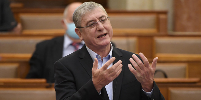 Gyurcsány kormányzása alatt sorra zárta be a kórházakat, több ezer orvost és ápolót tett utcára