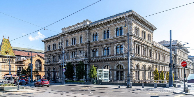Újított a Corvinus, és az eredmény nagyon 2020-as lett