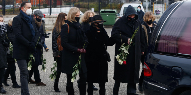 Mostantól Benkő László felesége hordja tovább férje legendás kalapját