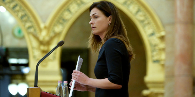 Varga Judit: Rendkívüli időkben felelős cselekvésre van szükség
