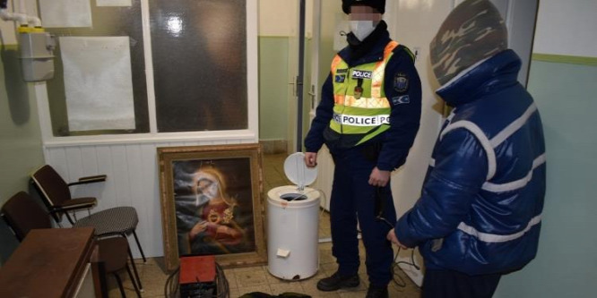 Festményt és szerszámokat lopott egy férfi Kunmadarason