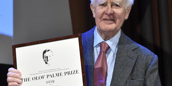 Meghalt John le Carré, a kémregények mestere