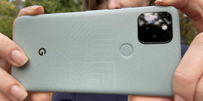 Tényleg készülhet a Google Pixel 5 Pro