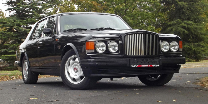 Száguldó erdítmény - Bentley Turbo R (1989) veteránteszt