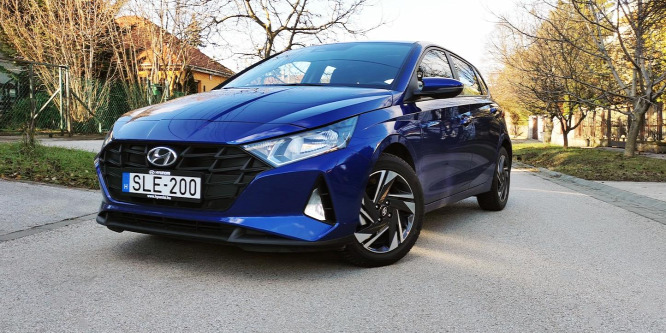 Békés szívómotor a harcias külső mögött - Hyundai i20 1.2 MPi Comfort teszt