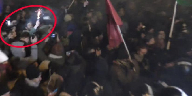 Fekete-Győr András az Egyesült Államokban már börtönben lenne a füstgránátos támadásért