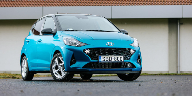 Lehet-e négymillió forintból élhető új autónk? - Hyundai i10 1.2 MPi Comfort teszt