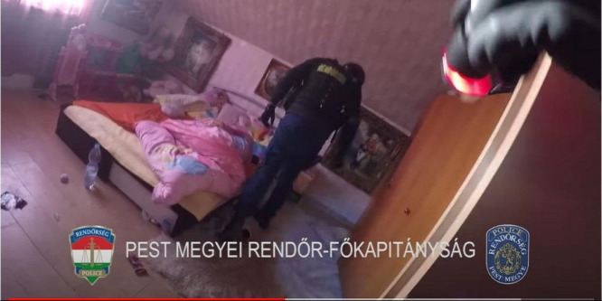 Rendőrök ébresztették az érdi tolvajokat - videó