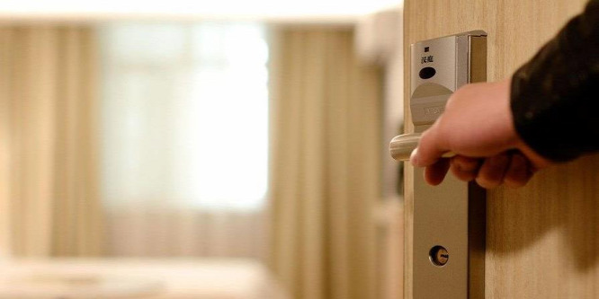 Már 90 ezer munkavállaló után igényeltek ágazati bértámogatást