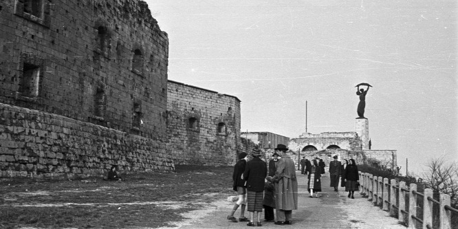 Pesti mesék: a Szabadság-szobor nevének és történetének nyomában