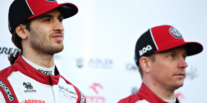 Főnöke szerint itt lenne az ideje, hogy ne csak Räikkönen legyen vezér az Alfa Romeónál