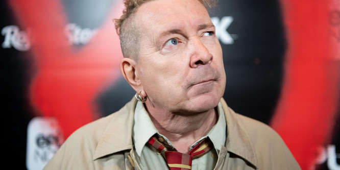 Kemény szavak: a Sex Pistols frontembere lealázta Harry herceget
