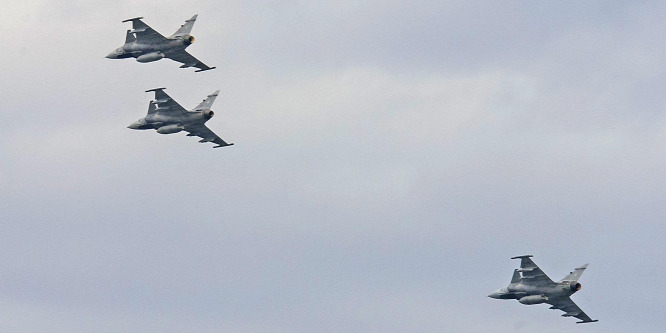 Riasztották a Magyar Honvédség Gripenjeit