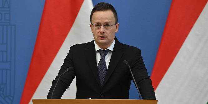 Szijjártó Péter üdvözölte az orosz-amerikai atomalkut