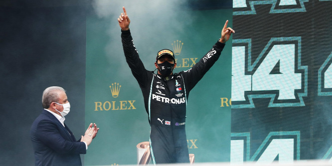 Édesapja szerint Hamilton már az F1-en túli életére készül