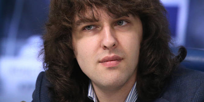 Alexander Ramm csellóművésszel ad koncertet a Nemzeti Filharmonikus Zenekar