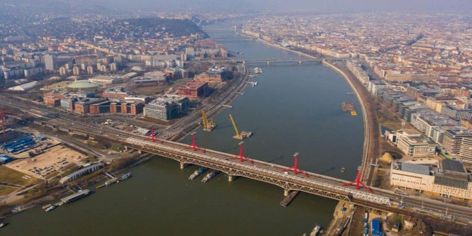 Látványos képeken a Duna felett átvezető új budapesti vasúti híd - galéria