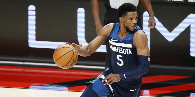 Tizenkét meccsre tiltották el az NBA sztárját